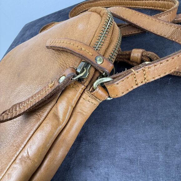 Marta Ponti Genuine Leather Crossbody Small Tan Shoulder Purse Travel Organizer - Picture 4 of 12